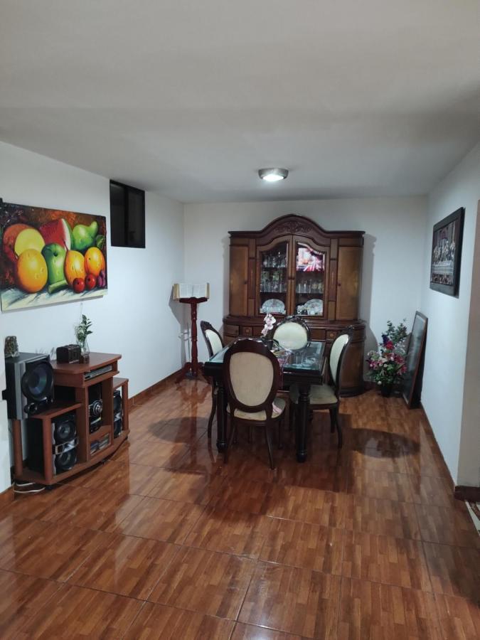 Noras Homestay Laureles Medellin Exterior photo