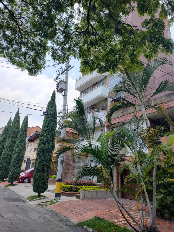 Noras Homestay Laureles Medellin Exterior photo