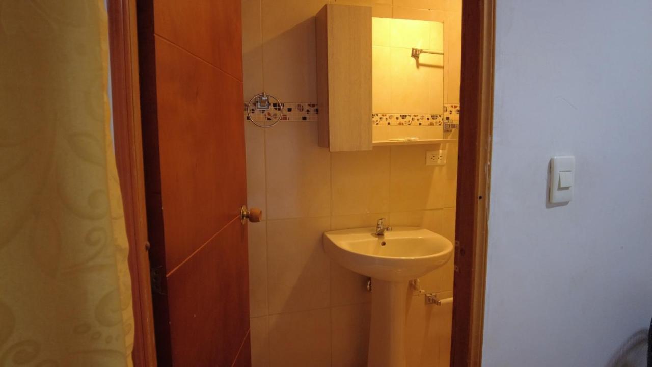 Noras Homestay Laureles Medellin Exterior photo