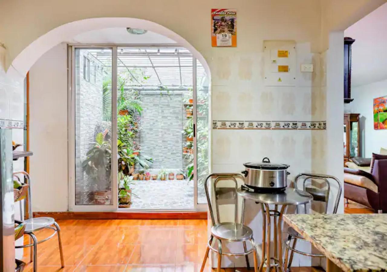 Noras Homestay Laureles Medellin Exterior photo